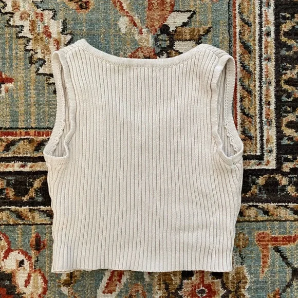 LA Hearts Cropped Tank - Picture 2 of 3